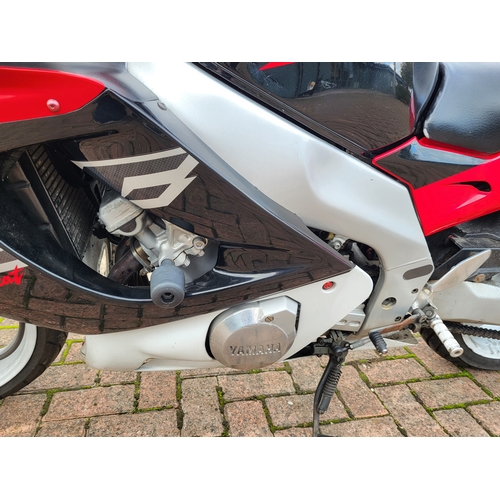 499 - 1998 Yamaha YZF 600R, Thundercat, 599cc. Registration number S317 RUY. Frame number JYA4TV0000004005... 