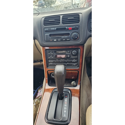 402 - 2003 Honda Legend, 3,206cc. Registration number M411 YUD. VIN number JH4KA76500C302338. Engine numbe... 