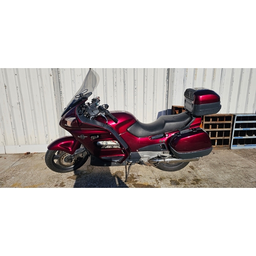 511 - 1998 Honda ST1100A Pan European, 1084cc. Registration number R310 YHL. Frame number JH2SC26B8WM20016... 