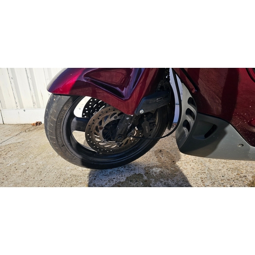 511 - 1998 Honda ST1100A Pan European, 1084cc. Registration number R310 YHL. Frame number JH2SC26B8WM20016... 