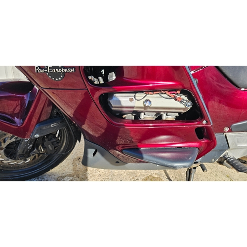 511 - 1998 Honda ST1100A Pan European, 1084cc. Registration number R310 YHL. Frame number JH2SC26B8WM20016... 