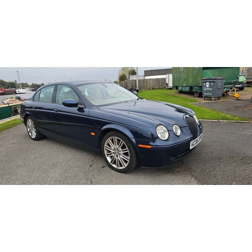 416 - 2006 Jaguar S Type V8 SE auto, 4,196cc. Registration number KC06 OPW. VIN number SAJAC01P46HN69923. ... 