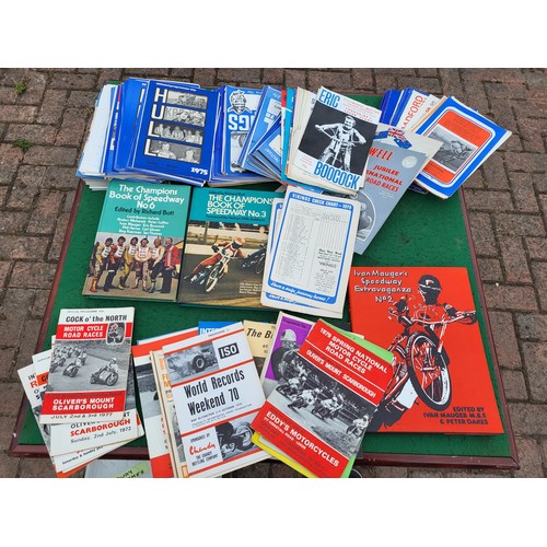 6 - A good collection of Motorcycle Speedway programmes, mainly Hull Vikings from the 1970s, and four Sp... 