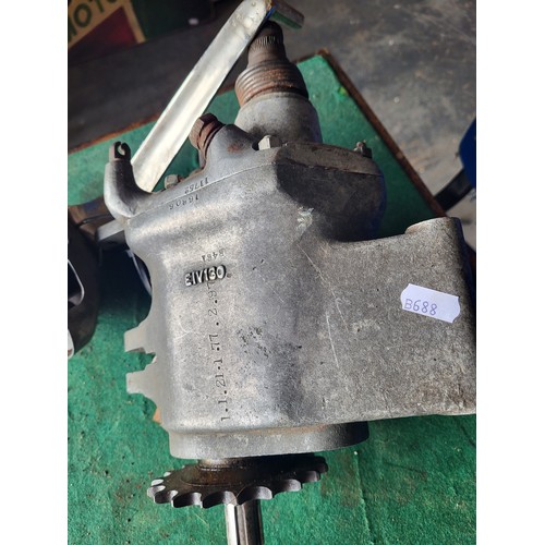 152 - A 1931/32 Norton Four Speed Gearbox, with foot change. We are informed by our vendor that this unit ... 