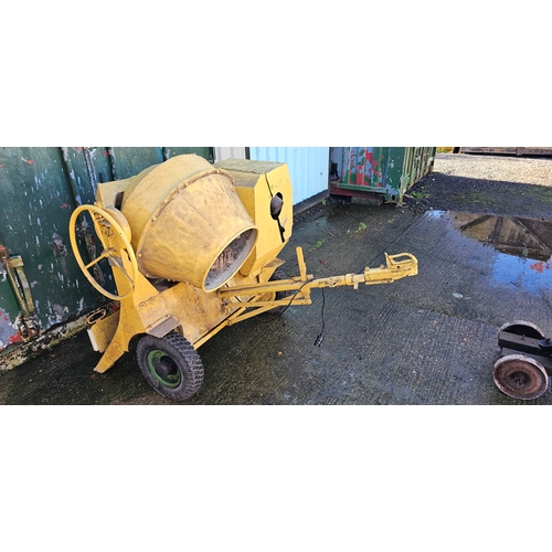 209 - A trailer cement mixer with Petter type PAZ1 engine fitted, drum brakes, unused for many years. (1 i... 