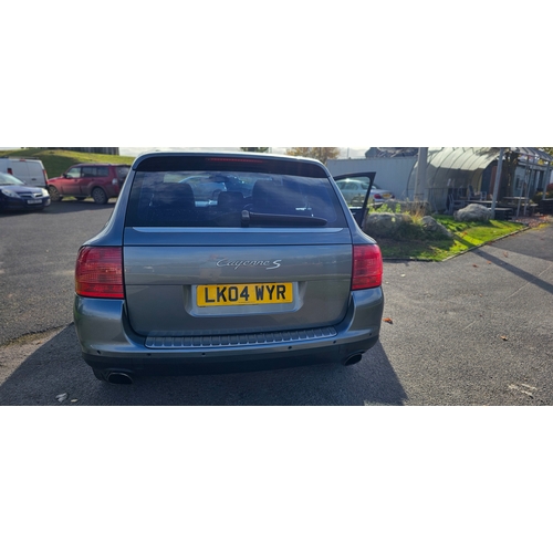 418 - 2004 Porsche Cayenne Tiptronic S, 3,189cc. Registration number LK04 WYR. VIN number WP1ZZZ9PZ4LA0156... 