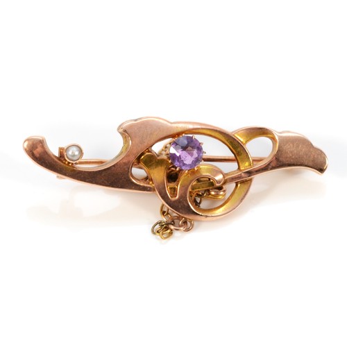 576 - A 9ct rose gold antique amethyst and seed pearl brooch, 4mm diameter amethyst, 43mm across, 2.2g