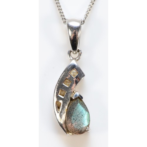 580 - A 9ct white gold labradorite and white gemstone pendant with chain, 15mm pendant length, 3g