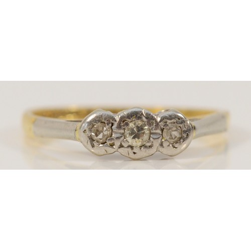 644 - An 18ct gold and platinum single cut diamond three stone ring, L, 2.2g