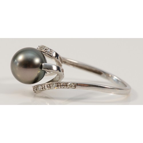 646 - A 9ct white gold cultured pearl and brilliant cut diamond dress ring, 9mm pearl, N 1/2, 3.8g