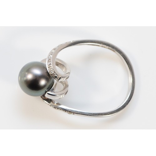 646 - A 9ct white gold cultured pearl and brilliant cut diamond dress ring, 9mm pearl, N 1/2, 3.8g