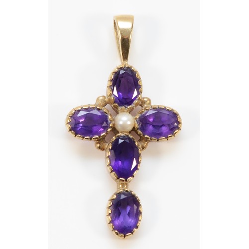 706 - A 9ct gold amethyst and cultured pearl cross pendant, 35mm total length, 3.3g