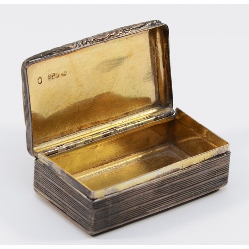 27 - A William IV silver snuff box, by Taylor & Perry, Birmingham 1834, crested, 7.5 x 4.5 x 2.5cm, 77gm