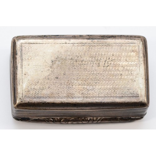 27 - A William IV silver snuff box, by Taylor & Perry, Birmingham 1834, crested, 7.5 x 4.5 x 2.5cm, 77gm