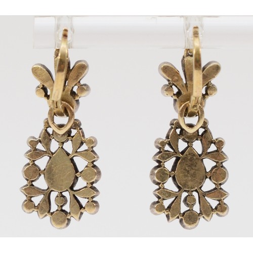 112 - A Georgian pair of unmarked gold and silver set rose cut diamond drop earrings, 25mm total earring l... 