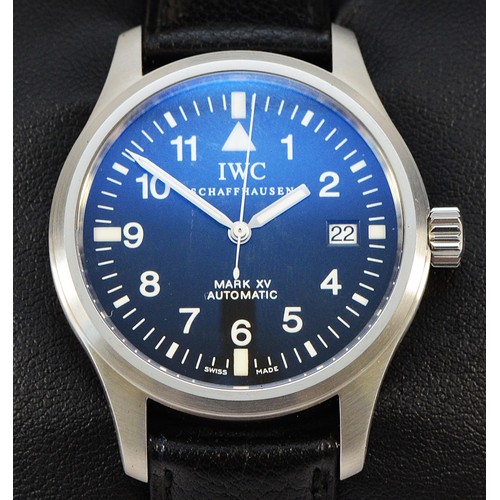 239 - International Watch Company, Pilot Mark XV, a stainless steel date automatic gentleman's wristwatch,... 