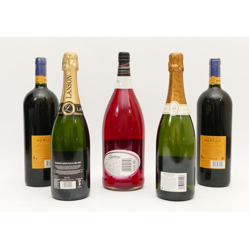 258 - A selection of wines and spirits, comprising a bottle of Lanson Champagne, Black Label, 2012, 75cl, ... 