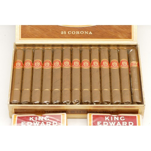 263 - Ritmeester, a complete set of twenty-five cigars, in original box, together with two sealed boxes of... 