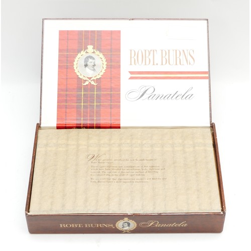 268 - Robert Burns Panatela, a complete set of cigars, in original box.