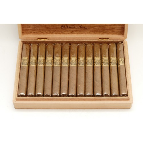 269 - King Six, a complete set of cigars, in original box.