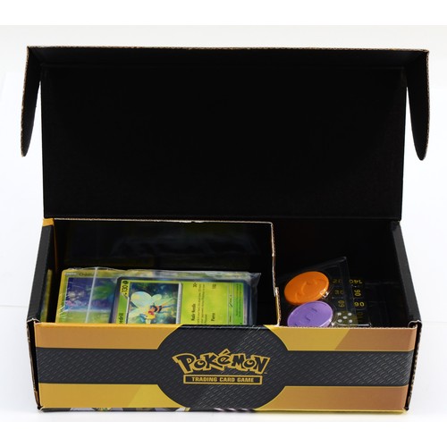 104 - Pokémon TCG Trainers Toolkit. Does not have the original cards and booster packs. Instead it has a b... 