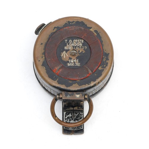 278 - WWII 1941 MKIII military compass, T.G & Co LTD London, patented B116039.