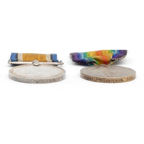 326 - WWI pair of War and Victory medals, awarded to 22-925 PTE. J. Rowan. Durh. L.I.