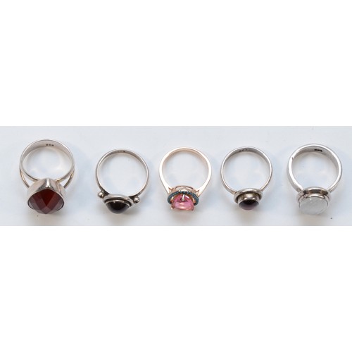 47 - Five silver and gemset rings, L-N, 21.5g