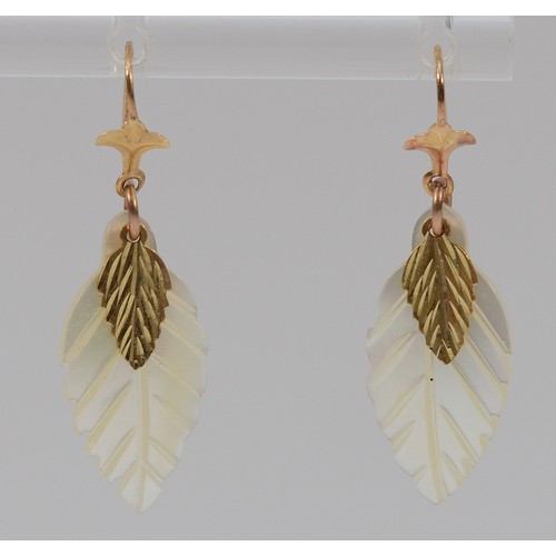 721 - A pair of 9ct gold mother of pearl drop earrings with hooks, 20mm mother of pearl, 1.2g