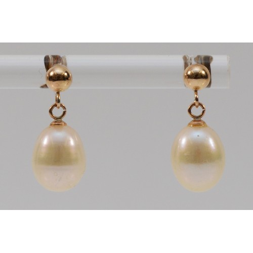 730 - A pair of 9ct gold cultured pearl drop earrings, 18mm drop, 2g