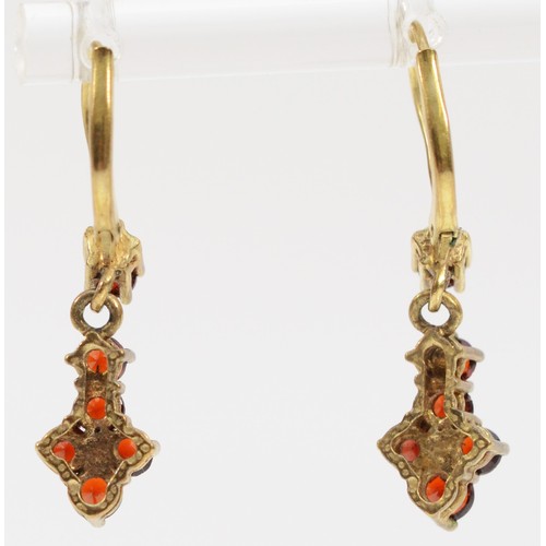 144 - A pair of 333 gold garnet cluster drop earrings with lever backs, 20mm drop, 2.7g