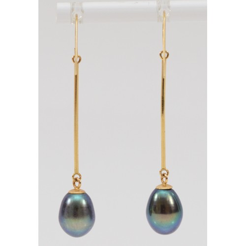 175 - A pair of 14k gold cultured pearl drop earrings with hooks, 42mm drop, 2.9g