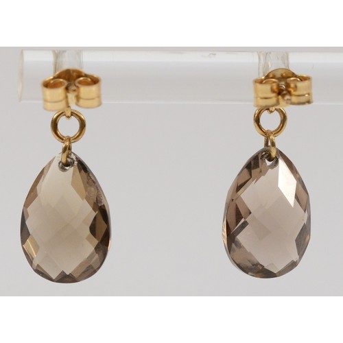 183 - A pair of 9ct gold smokey quartz drop earrings, 18mm drop, 2.1g