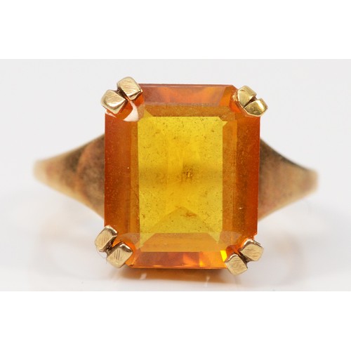 322 - A 9ct gold yellow gemstone dress ring with open work gallery, J 1/2, 5.2g