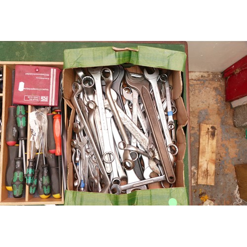 25 - A collection of quality allen keys and Torx tools, makes including Bondhus and Facom, on a wooden cu... 