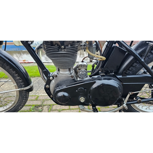 608 - 1951 Norton 500T Trials, 490cc. Registration number LFD 345. Frame number F3T 34996. Engine number F... 