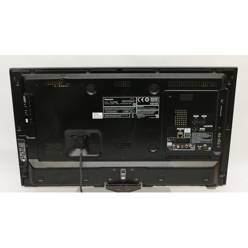 124 - A Panasonic TX-32E6B LCD TV, with AC lead and remote.