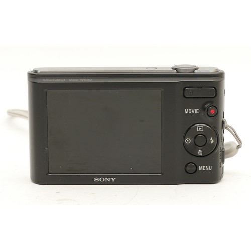 189 - A Sony Cyber-Shot DSC-W800 compact digital camera, in travel case.