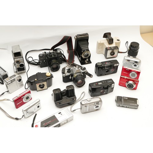 220 - A collection of cameras and camera accessories, to include, Kodak EasyShare C310, Fujifilm Finepix J... 