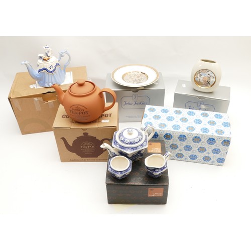 333 - A 1970s Meakin Studio pottery tea & coffee set, together with a selection of ceramic teapots, boxed ... 