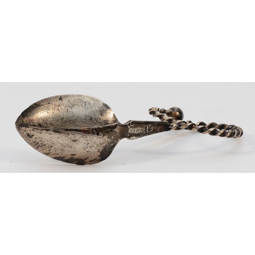 457 - Marius Hammer, a Norwegian 830 standard silver caddy spoon, 12gm, 8.5cm