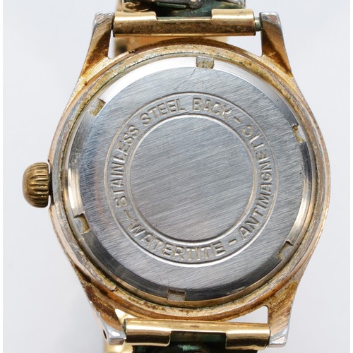 624 - Kered, a stainless steel manual wind gentleman's wristwatch, 32mm.
Working when catalogued