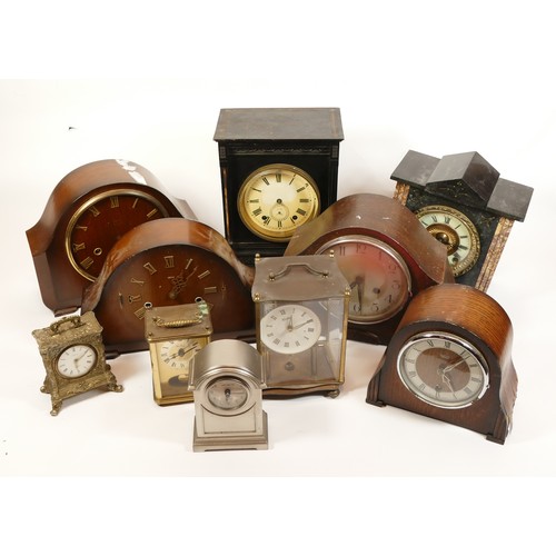 659 - A collection of mid twentieth-century and later mantel clocks, wall clocks and barometers, to includ... 