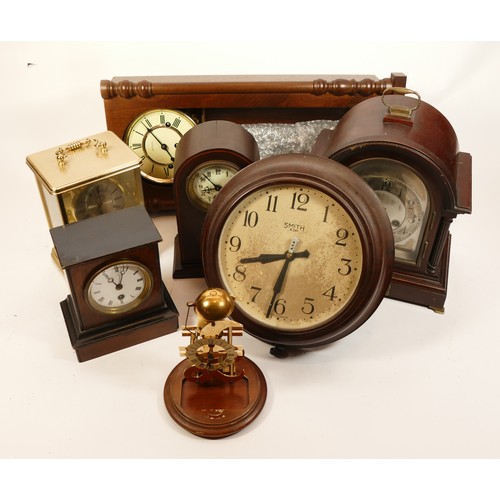 678 - A collection of mid twentieth-century and later mantel clocks, wall clocks and barometers, to includ... 