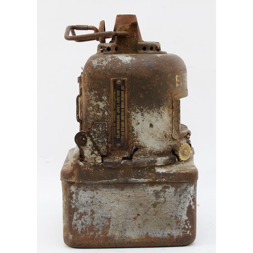 64 - A 'pot-bellied' B.R/M signal lamp, complete with burner, and a case marked 'GT West Rly Co' and 'Eve... 