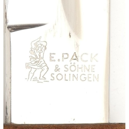 374 - WWII German dress dagger, E. Pack & Söhne Solingen, with scabbard, 24.5cm.
This bladed product is no... 