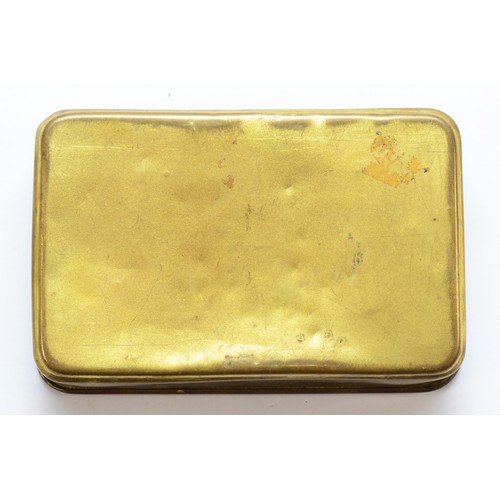 400 - A WWI brass Queen Mary 1914 Christmas tin, 13
x 8.5cm.