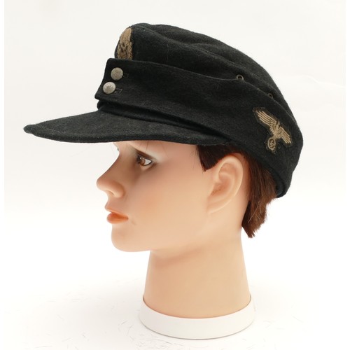 432 - A WWII German Third Reich Waffen-SS Cap, embroidered with the BeVo SS eagle with swastika as well as... 