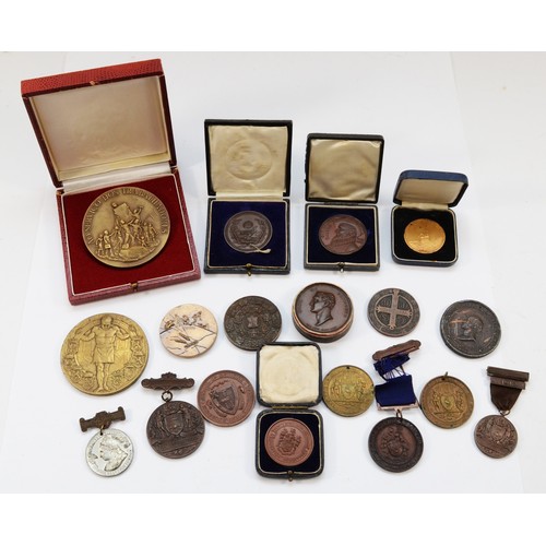 533 - A collection of civil rewards, medals and medallions, to include Apollo II 1st Moon landing of July ... 