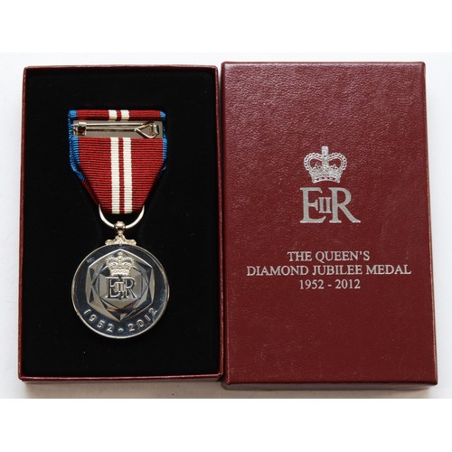 570 - ERII 2012 Queens Diamond jubilee medal, boxed.